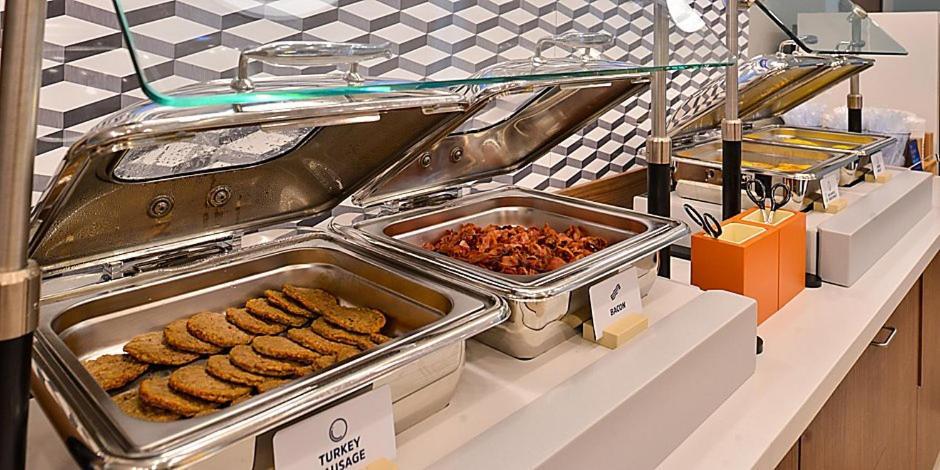 Holiday Inn Express & Suites - Harrisonburg University Area By Ihg Bagian luar foto