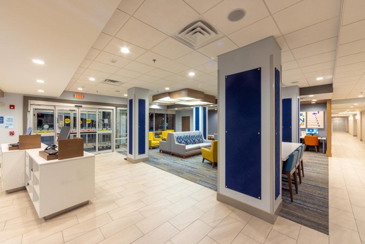 Holiday Inn Express & Suites - Harrisonburg University Area By Ihg Bagian luar foto
