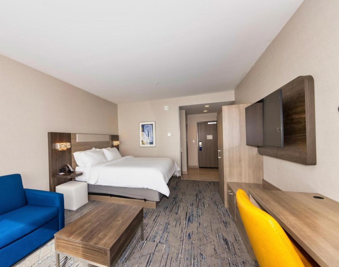Holiday Inn Express & Suites - Harrisonburg University Area By Ihg Bagian luar foto